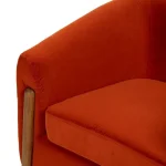 sillon-rojo-UfHqeakF-0.webp